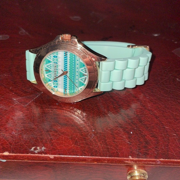 Aeropostale watch - Picture 1 of 4